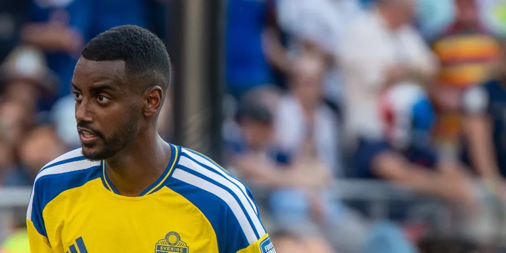 Alexander Isak i Sveriges gula landslagströja under VM-matchen mot Frankrike 2026